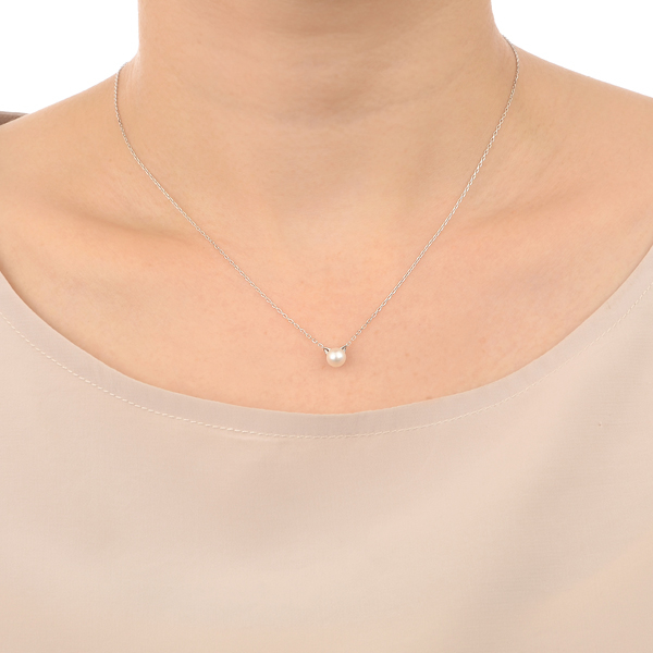 ホワイトゴールドネックレス