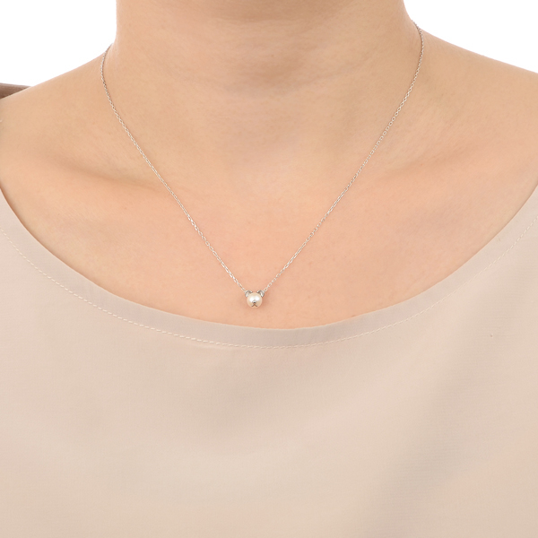 ホワイトゴールドネックレス