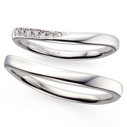 THE KISS Anniversary プラチナマリッジリング