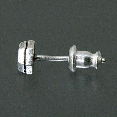 シルバースタッドピアス(片耳用)