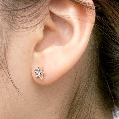 シルバースタッドピアス