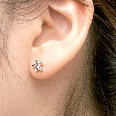 シルバースタッドピアス