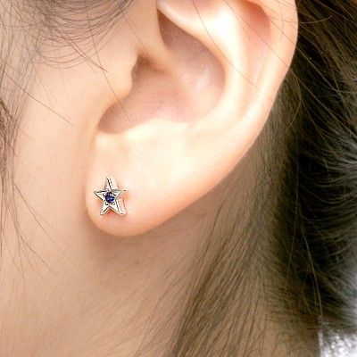 シルバースタッドピアス