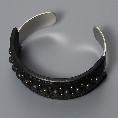 レザーバングル