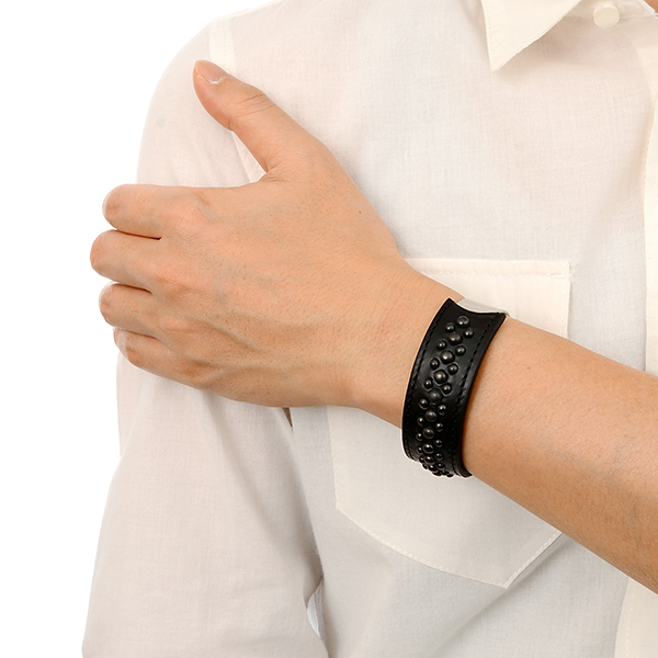 レザーバングル