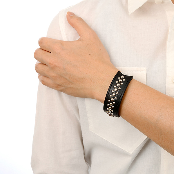 レザーバングル