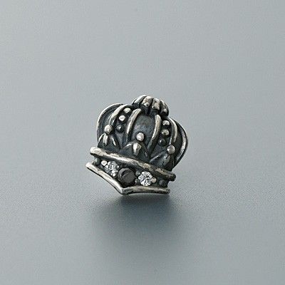 シルバースタッドピアス