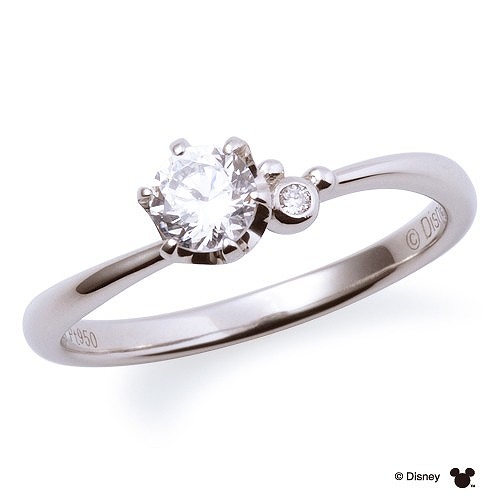 THE KISS Anniversary プラチナエンゲージリング