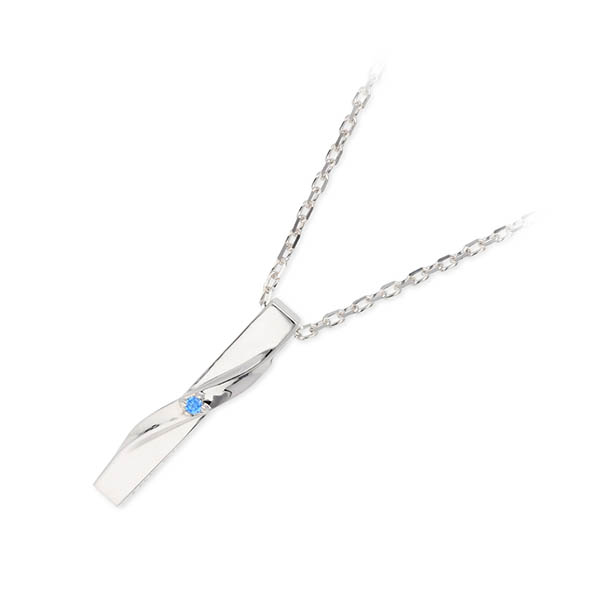 THE KISS シルバーネックレス