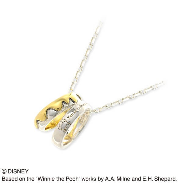 THE KISS シルバーネックレス