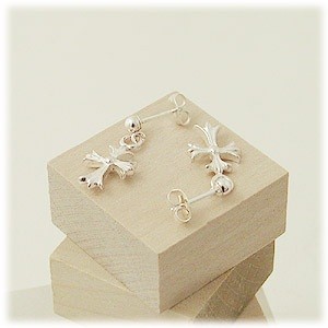 M・Heart シルバースタッドピアス