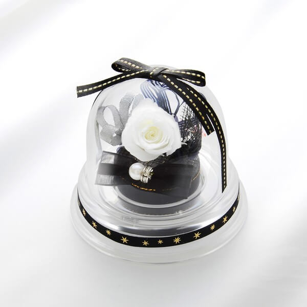 お花ソムリエ フラワー 誕生日 プリザーブドフラワー ドームアレンジ 4月 ブラック