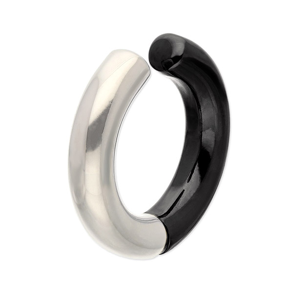 PLUG IN ステンレスイヤーカフ