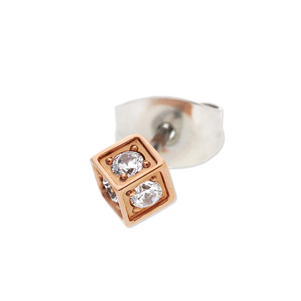 Steelgenic ステンレスピアス