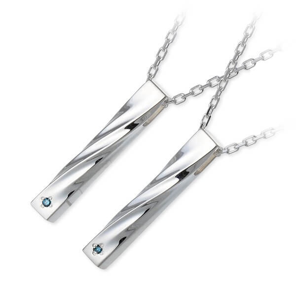 THE KISS シルバーペアネックレス