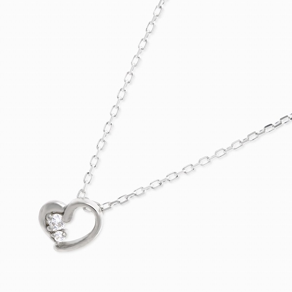 THE KISS シルバーネックレス