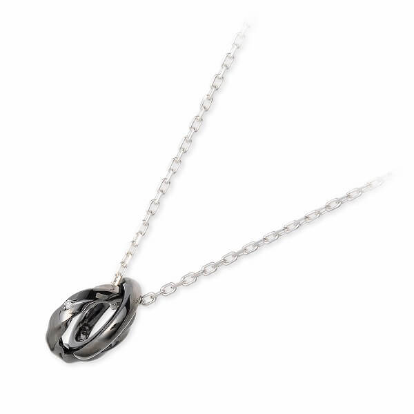 THE KISS シルバーネックレス