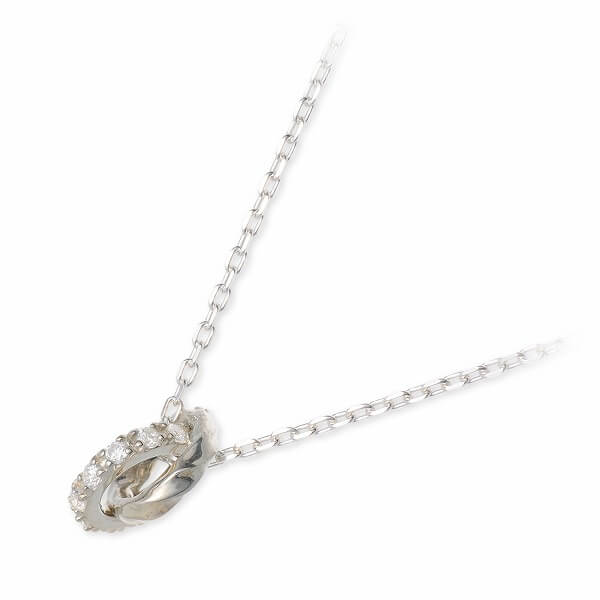 THE KISS シルバーネックレス