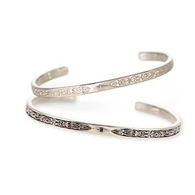 SAINTS シルバーペアバングル