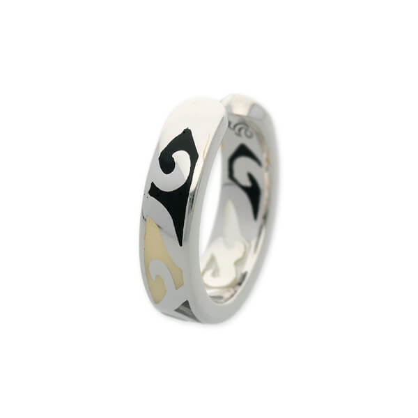 SAINTS シルバーイヤーカフ