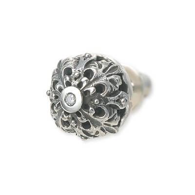 SAINTS シルバースタッドピアス(片耳用)