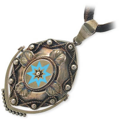 SAINTS レザーネックレス