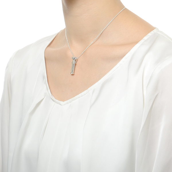 シルバーネックレス