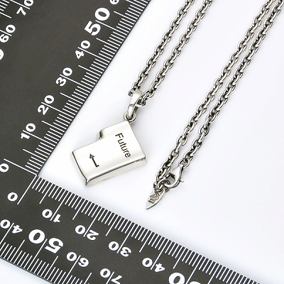 シルバーネックレス