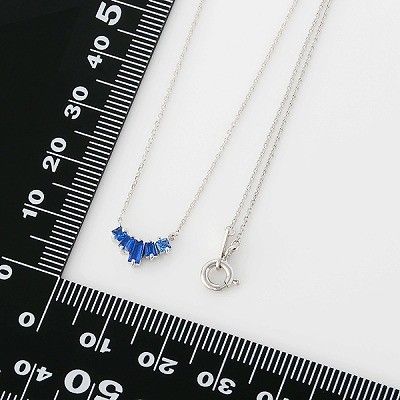 シルバーネックレス