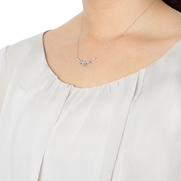 シルバーネックレス