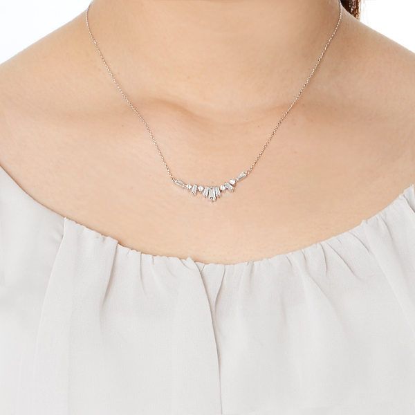 シルバーネックレス