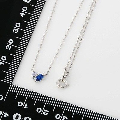 シルバーネックレス