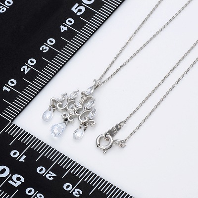 シルバーネックレス