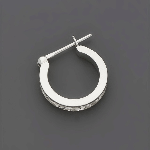 シルバーピアス