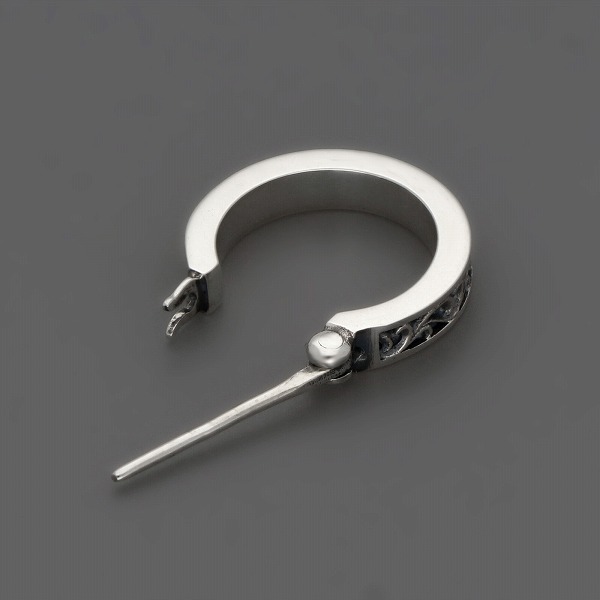 シルバーピアス