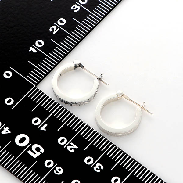 シルバーペアピアス