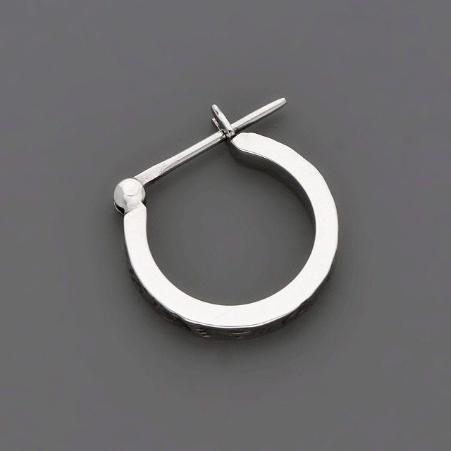 シルバーピアス