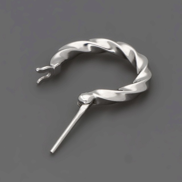 シルバーピアス