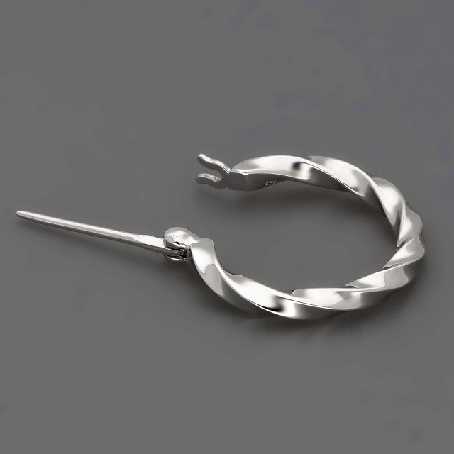 シルバーピアス