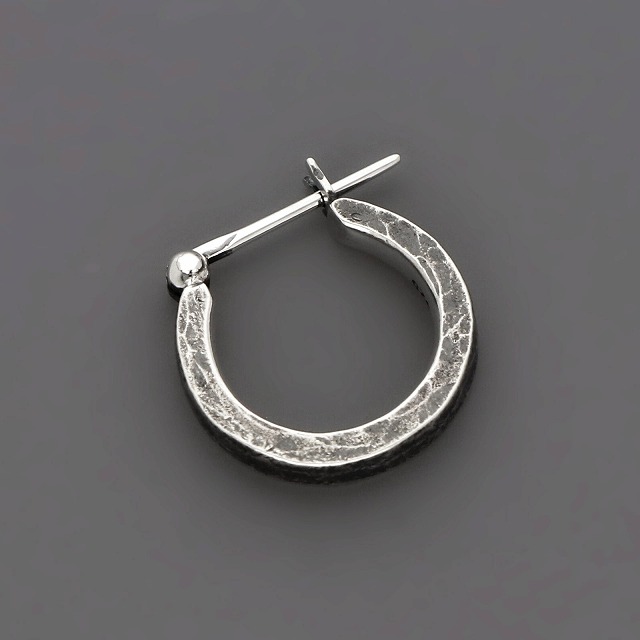 シルバーピアス