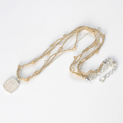 シルバーネックレス