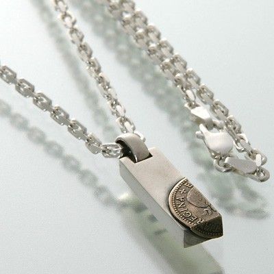 シルバーネックレス