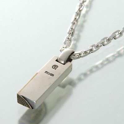 シルバーネックレス