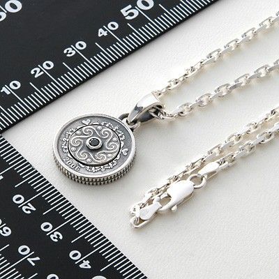 シルバーネックレス