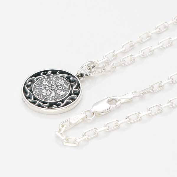 シルバーネックレス