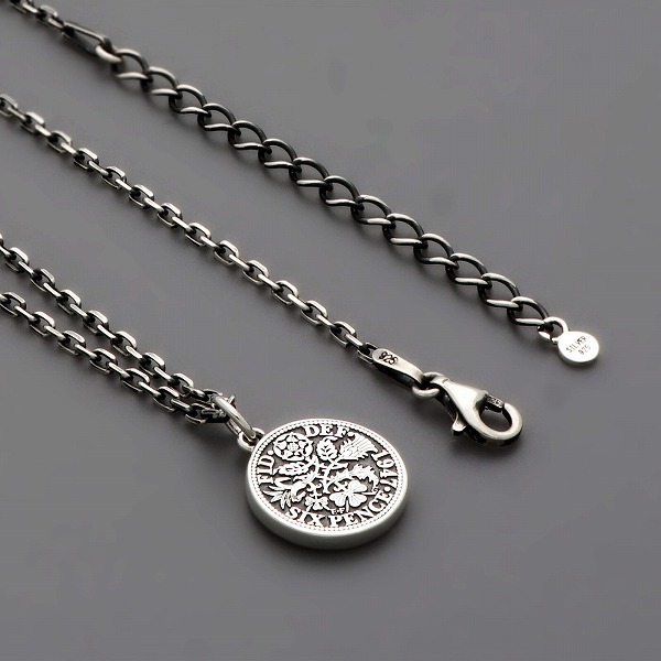 シルバーネックレス