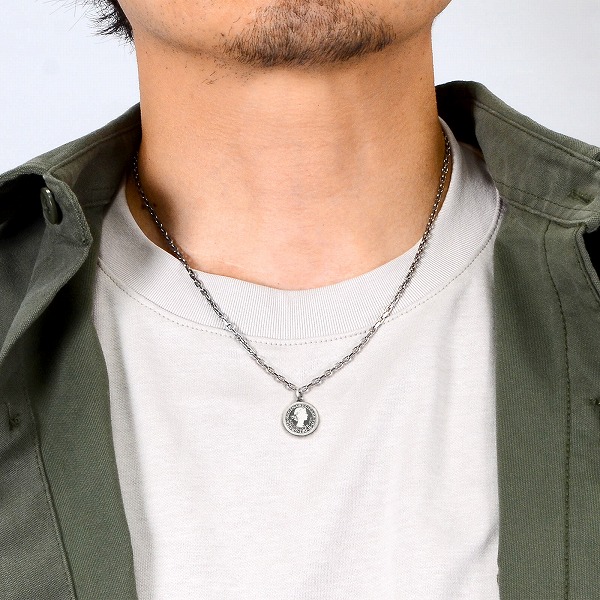 シルバーネックレス