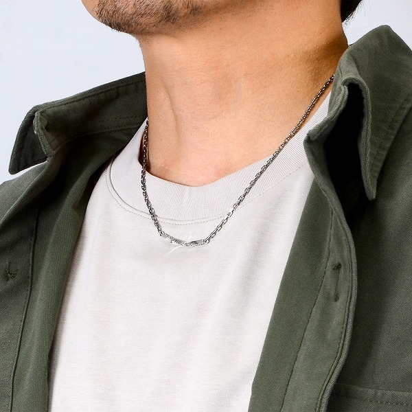 シルバーネックレス