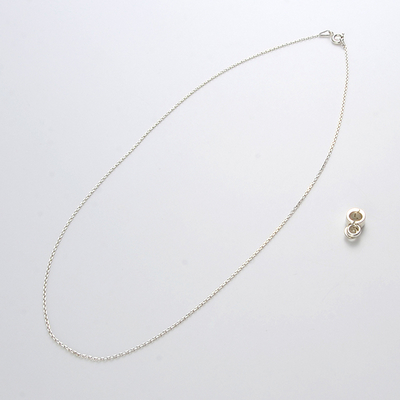 シルバーネックレス