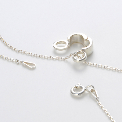 シルバーネックレス